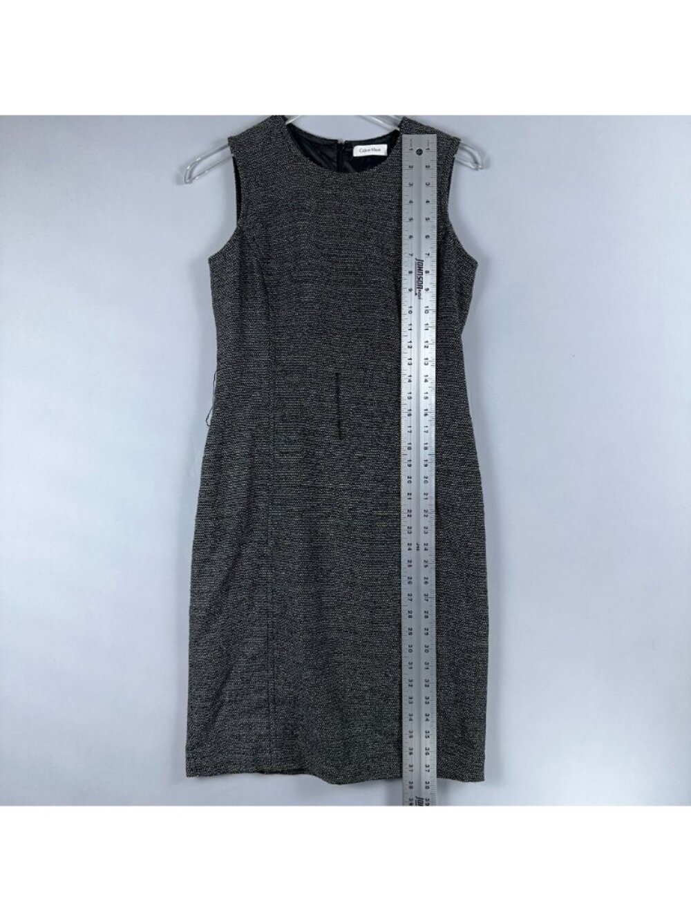 Calvin Klein Sheath Dress Size 8 Gray Sleeveless Textured Back Zip Round Neck - Picture 6 of 8